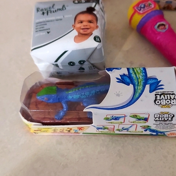 Mini Brands Toys lot - Picture 2 of 6